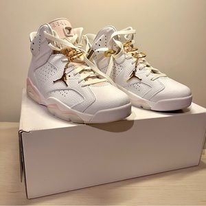 Air Jordan 6 Retro - Gold Hoops